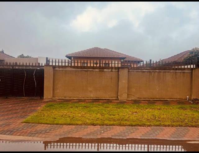 3 BEDROOM HOUSE FOR SALE IN GOUDRAND